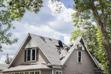 When Should You Get The Roof Repairs?