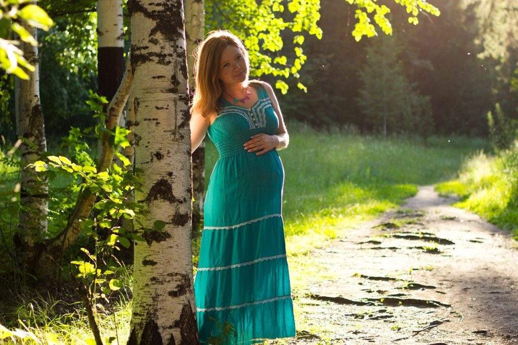 Top 5 Summer Fashion Trends to Follow During Pregnancy