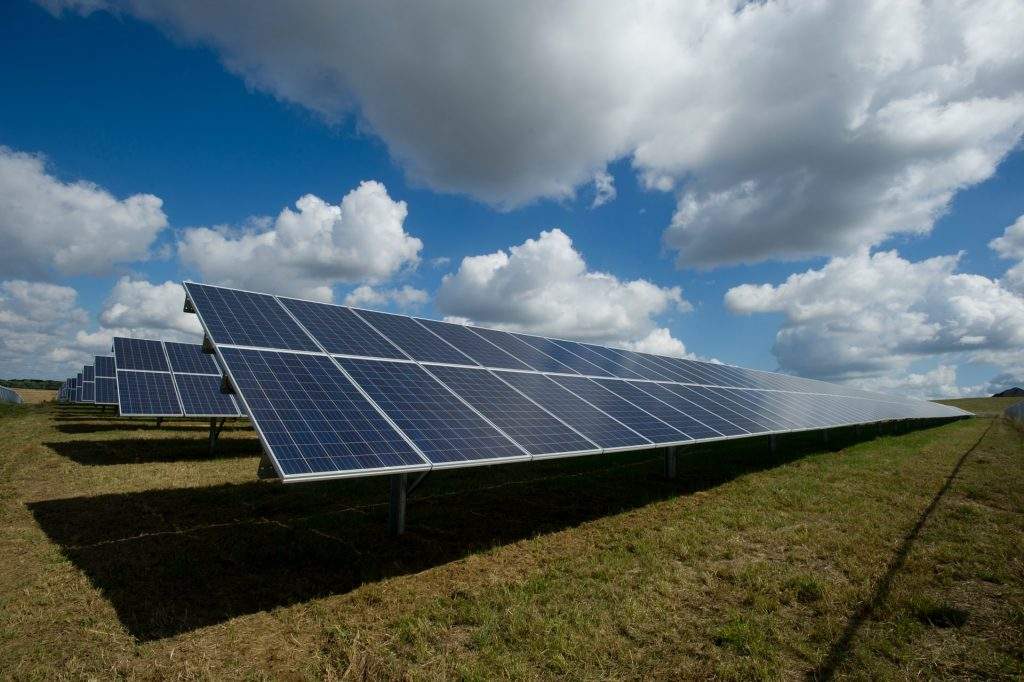 A Guide To Choosing The Best Solar Contractor A Guide To Choosing The Best Solar Contractor